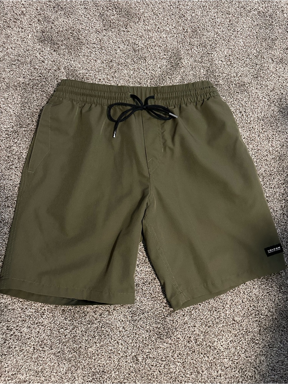 Volcom Men’s M Olive Green Stretch Walk Shorts Elastic Waist Drawstring Hiking